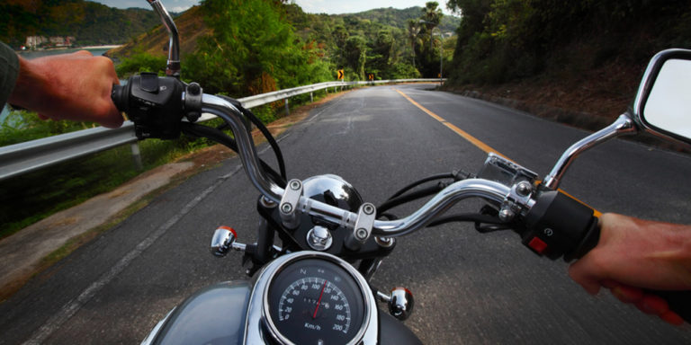 Як поставити мопед або мотоцикл на облік: інструкція та лайфхаки