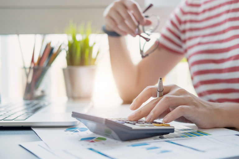 Які витрати є під час купівлі квартири?