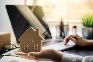 Інвестиції в нерухомість: куди вкладати гроші | Блог OLX