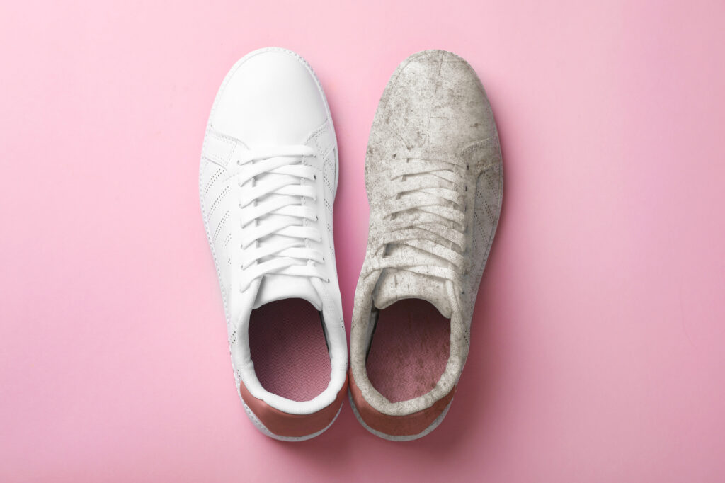 Білі кросівки: способи як відбілити взуття в домашніх умовах | Блог OLX