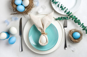 Сервірування столу: яйця, зайці й весняні кольори | Блог OLX