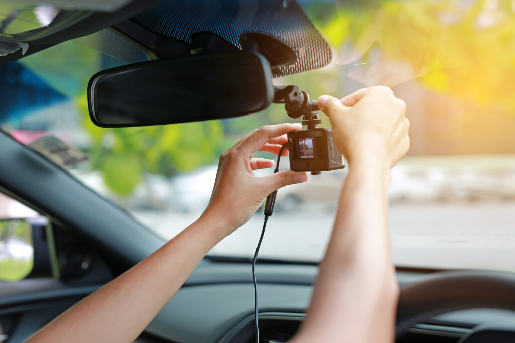 Автомобільний відеореєстратор: на що звернути увагу під час вибору | Блог OLX