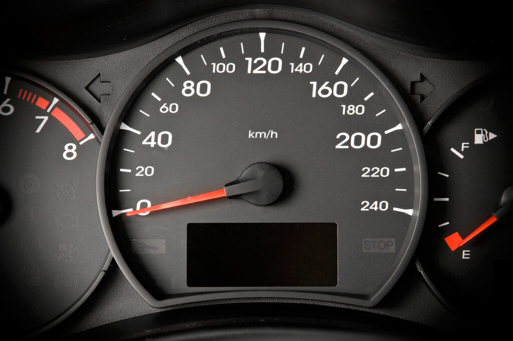 Автомобільний спідометр: що ви про нього могли не знати | Блог OLX