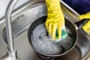Як почистити сковороду | Блог OLX