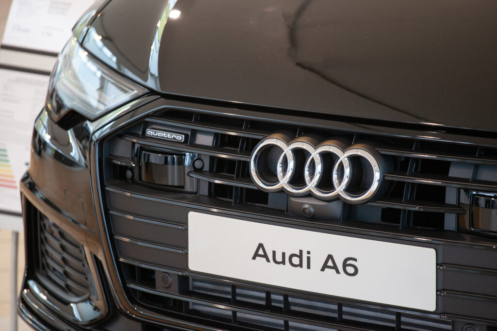 Автомобіль Audi A6: характеристики та покоління