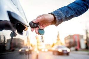 Як орендувати машину: що потрібно знати перед поїздкою?